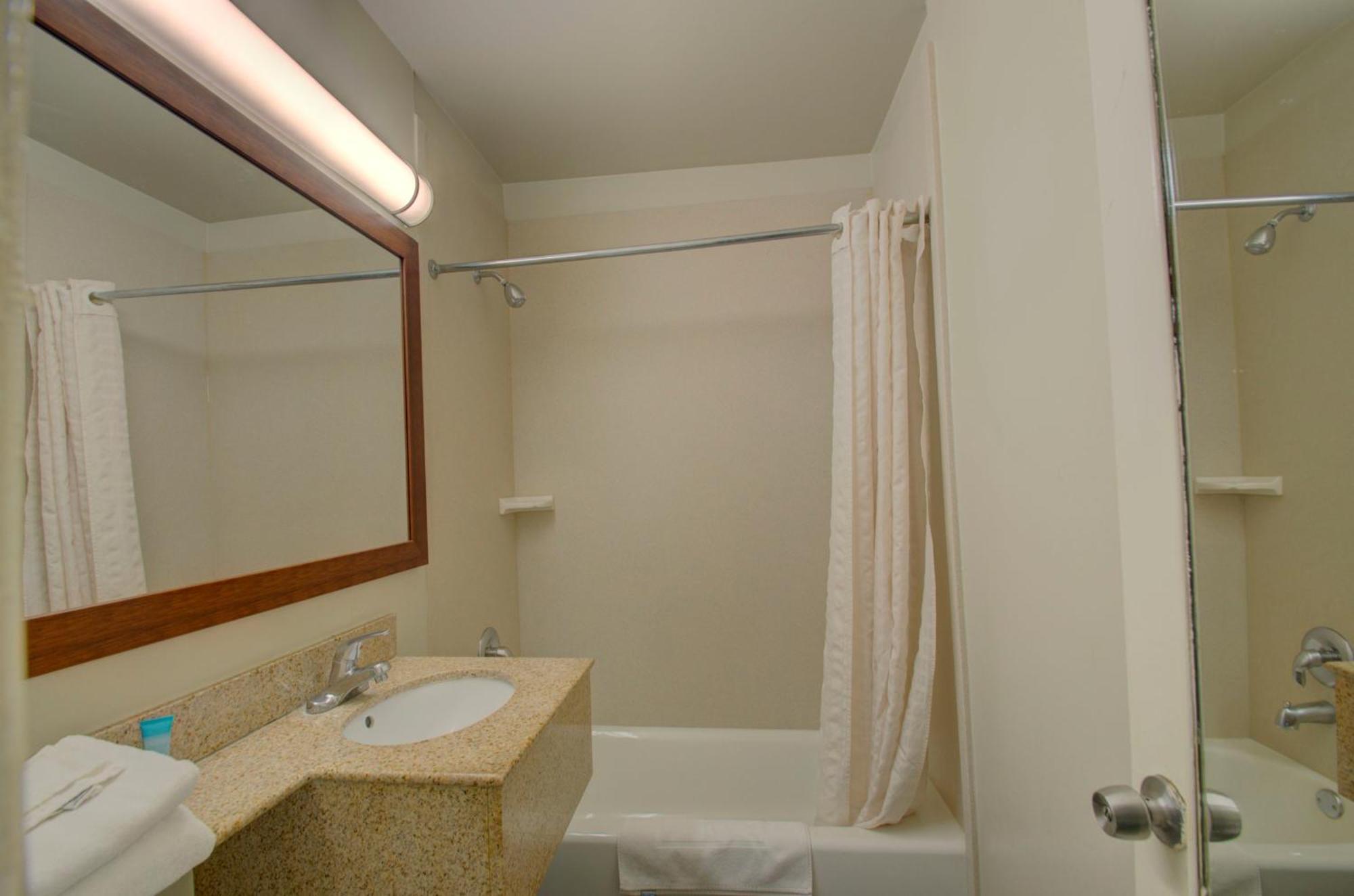 Budget Inn Falls Church Eksteriør billede
