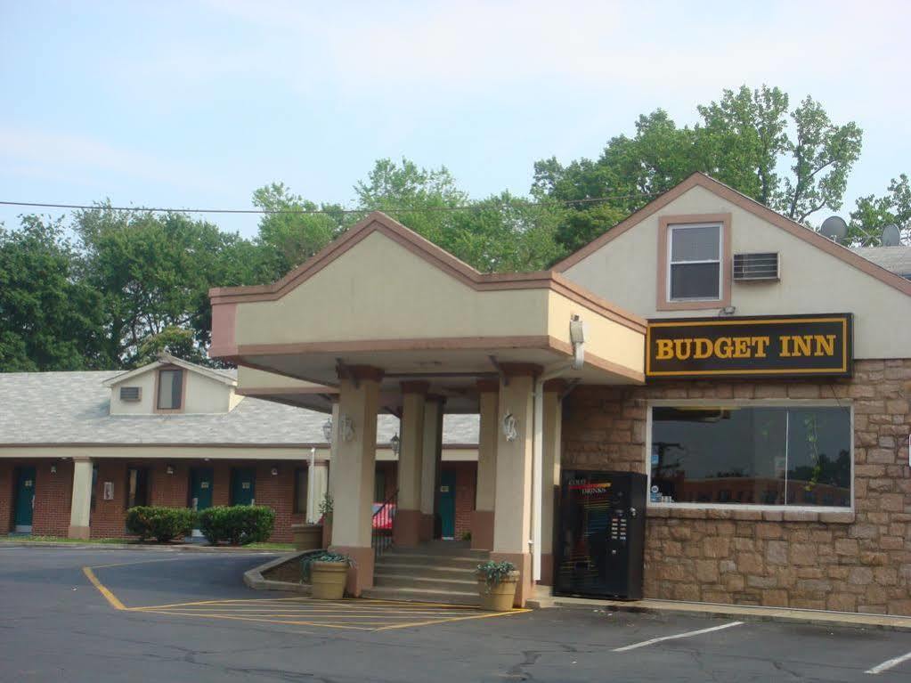 Budget Inn Falls Church Eksteriør billede