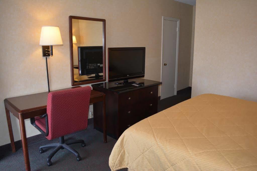 Budget Inn Falls Church Eksteriør billede